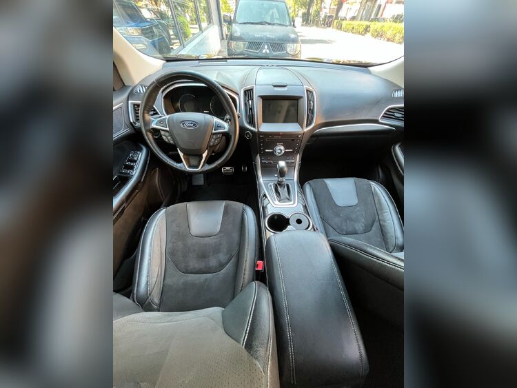Ford Edge  foto 14